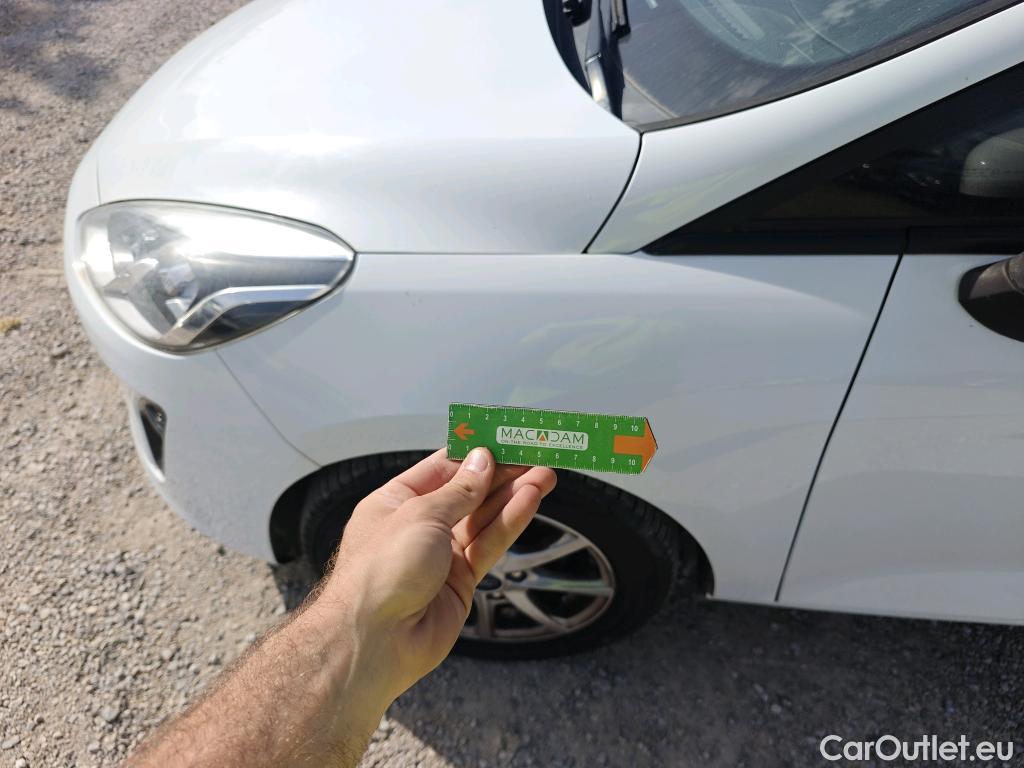  Ford  Fiesta FORD  5p 7G berlina con portón 1.5 TDCi 63kW Trend+ 5p #39