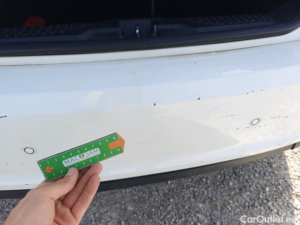  Ford  Fiesta FORD  5p 7G berlina con portón 1.5 TDCi 63kW Trend+ 5p #28