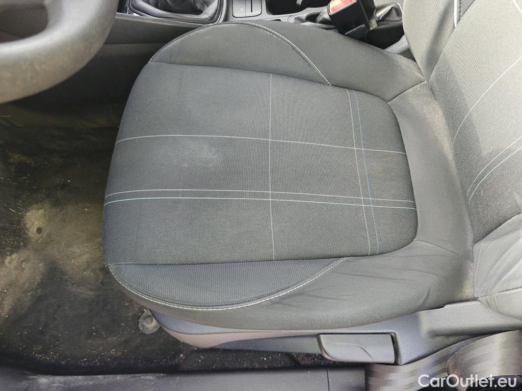  Ford  Fiesta FORD  5p 7G berlina con portón 1.5 TDCi 63kW Trend+ 5p #38