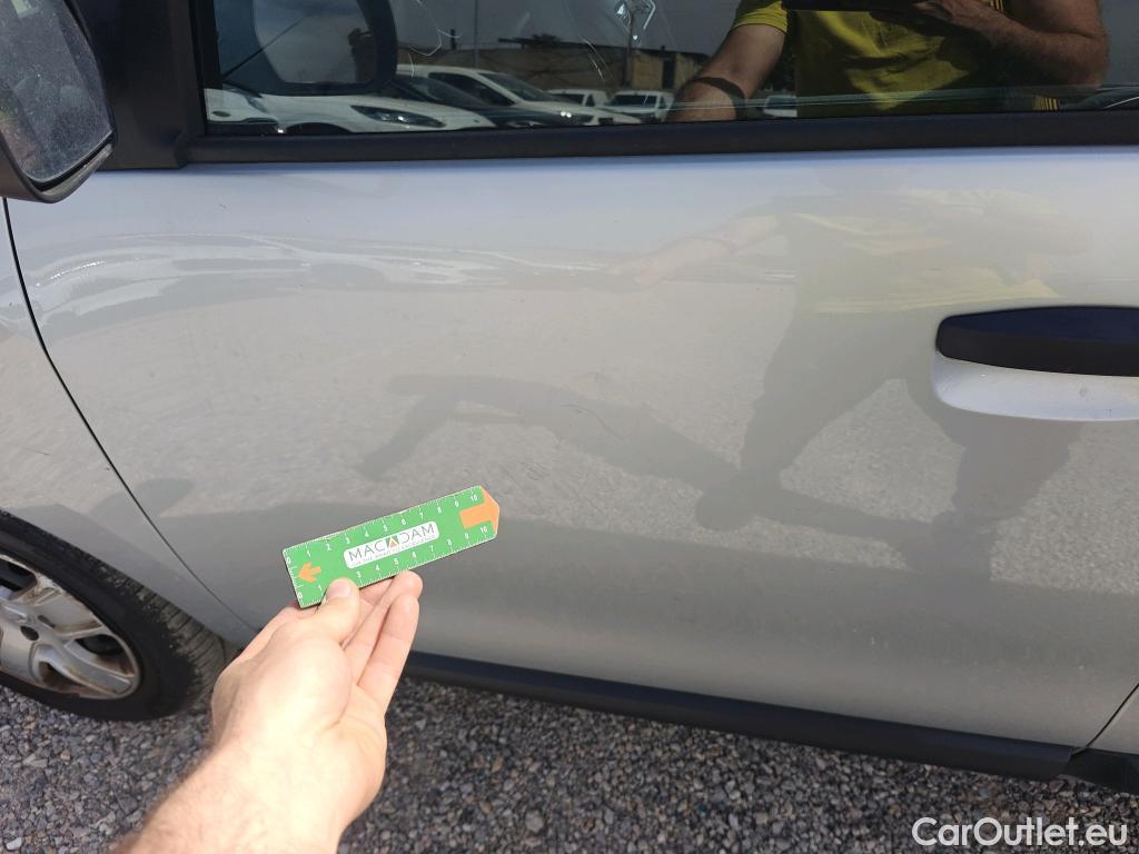  Dacia  Lodgy DACIA  / 2012 / 5P / monovolumen compacto Comfort Blue dCi 70kW (95CV) 5Pl - 18 #39