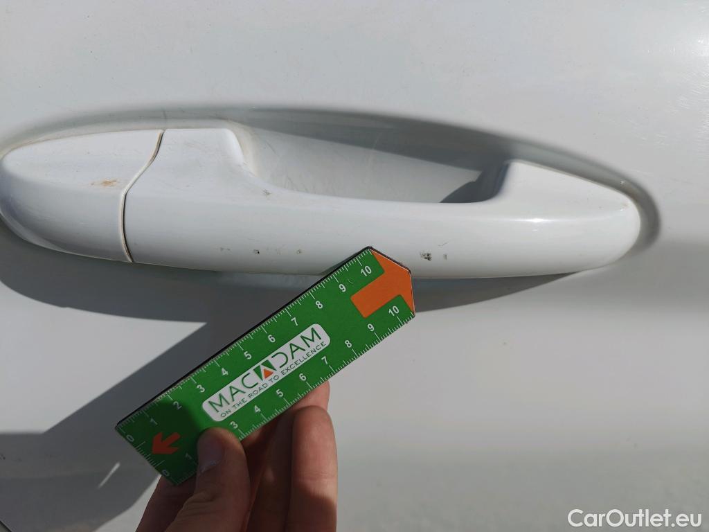  Ford  Fiesta FORD  5p 7G berlina con portón 1.5 TDCi 63kW Trend+ 5p #50