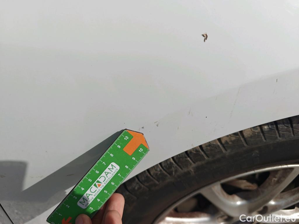  Ford  Fiesta FORD  5p 7G berlina con portón 1.5 TDCi 63kW Trend+ 5p #53