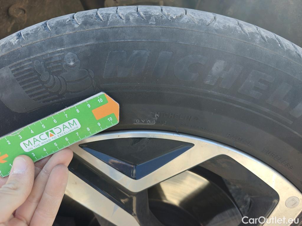  KIA  Sportage KIA  / 2022 / 5P / todoterreno 1.6 T-GDi 110kW (150CV) Concept 4x2 #73