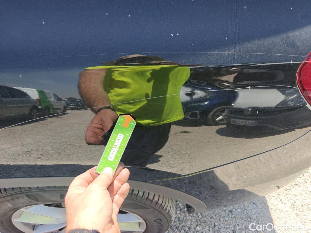  Bmw  X3 BMW  / 2017 / 5P / todoterreno sDrive18d #8