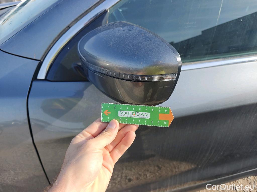  Nissan  Qashqai NISSAN  / 2017 / 5P / todoterreno dCi 85 kW (115 CV) E6D ACENTA #35