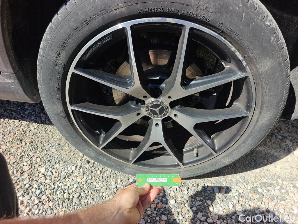  Mercedes  G-Klasee Clase GLC GLC 300 de 4Matic 2.0 AMG Line 305CV AT9 E6d #Opcionales 8950 €# #22