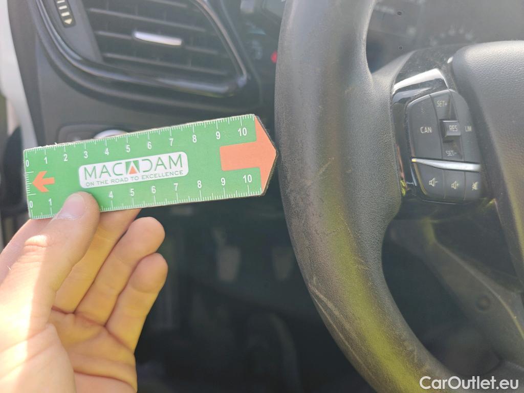  Ford  Fiesta FORD  5p 7G berlina con portón 1.5 TDCi 63kW Trend+ 5p #24