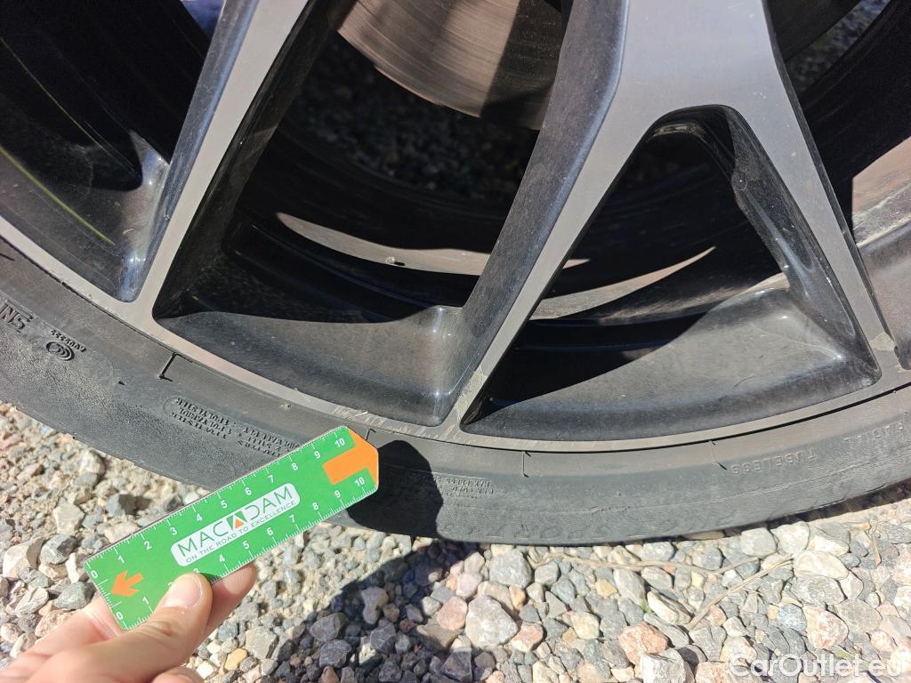  Mercedes  G-Klasee Clase GLC GLC 300 de 4Matic 2.0 AMG Line 305CV AT9 E6d #Opcionales 8950 €# #26