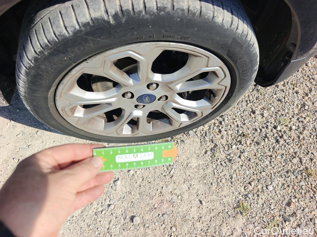  Ford   ECOSPORT FORD / 2017 / 5P / todoterreno 1.0T EcoBoost 92kW (125CV) S&S Titanium #24