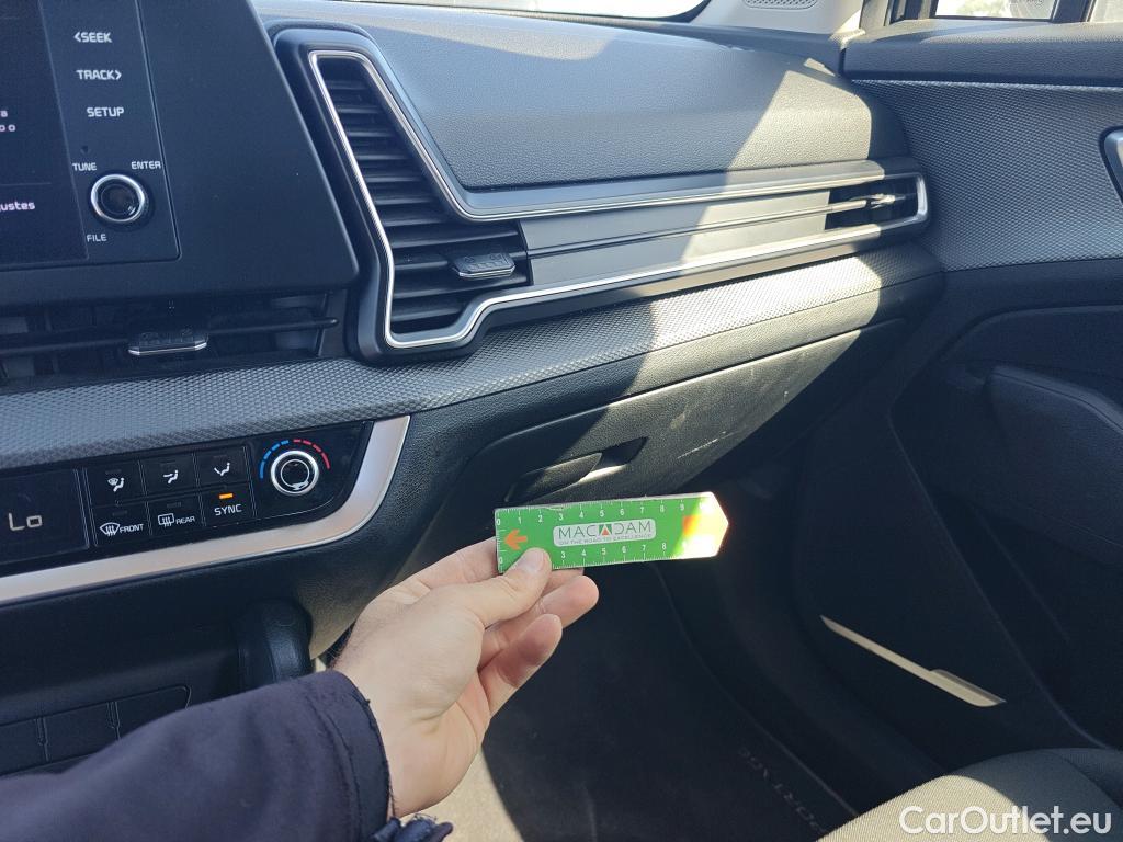  KIA  Sportage KIA  / 2022 / 5P / todoterreno 1.6 T-GDi 110kW (150CV) Concept 4x2 #46