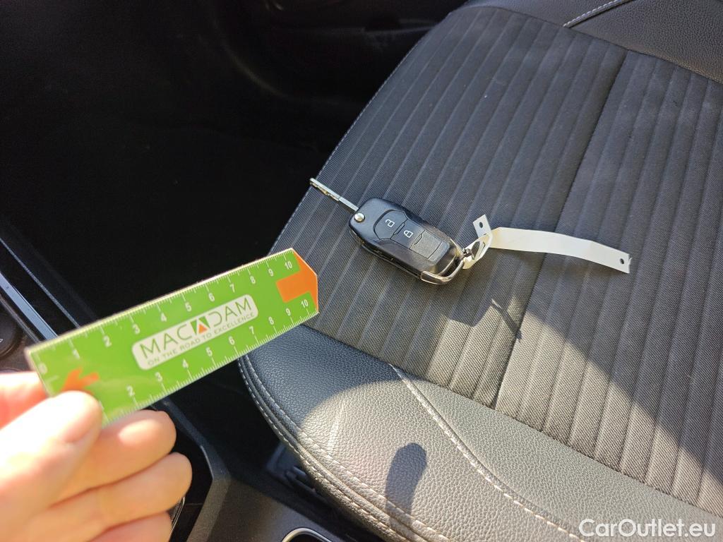  Ford   ECOSPORT FORD / 2017 / 5P / todoterreno 1.0T EcoBoost 92kW (125CV) S&S Titanium #1