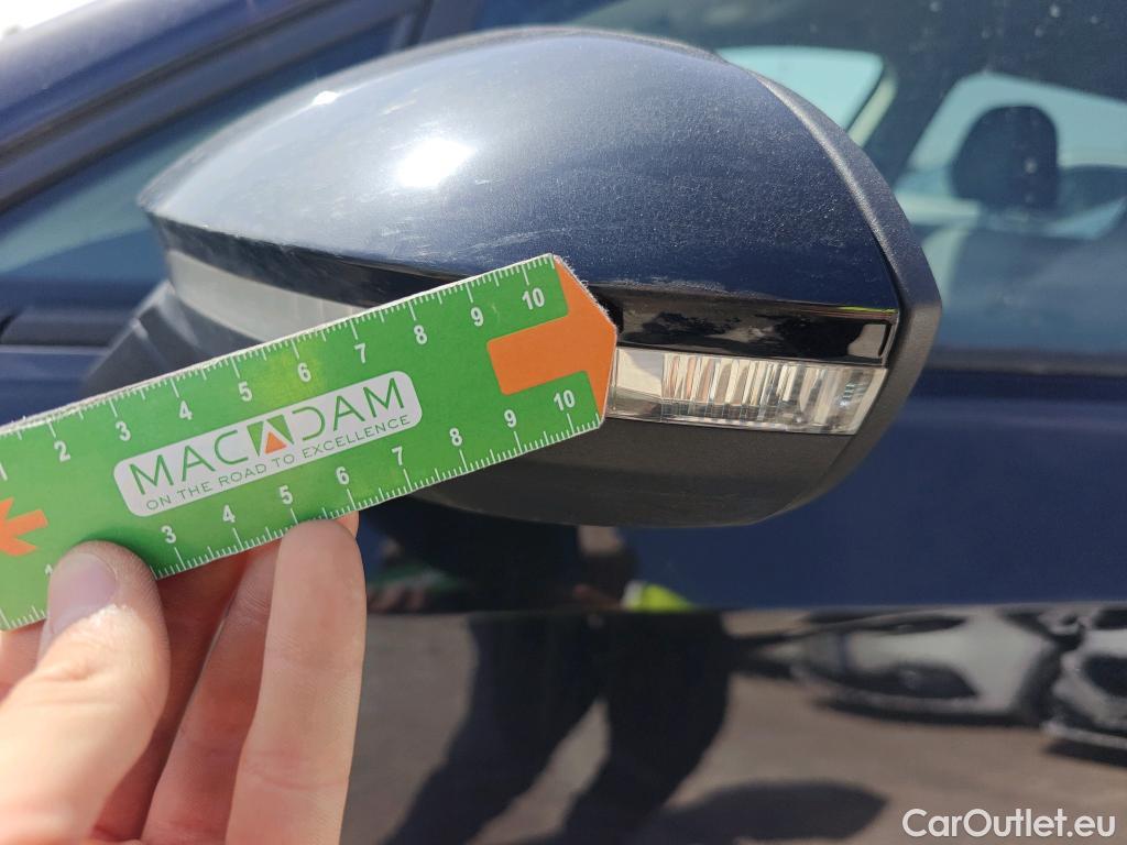  Volkswagen  Golf  VOLKSWAGEN / 2020 / 5P / familiar Life 2.0 TDI 85kW (115CV) DSG Variant #52