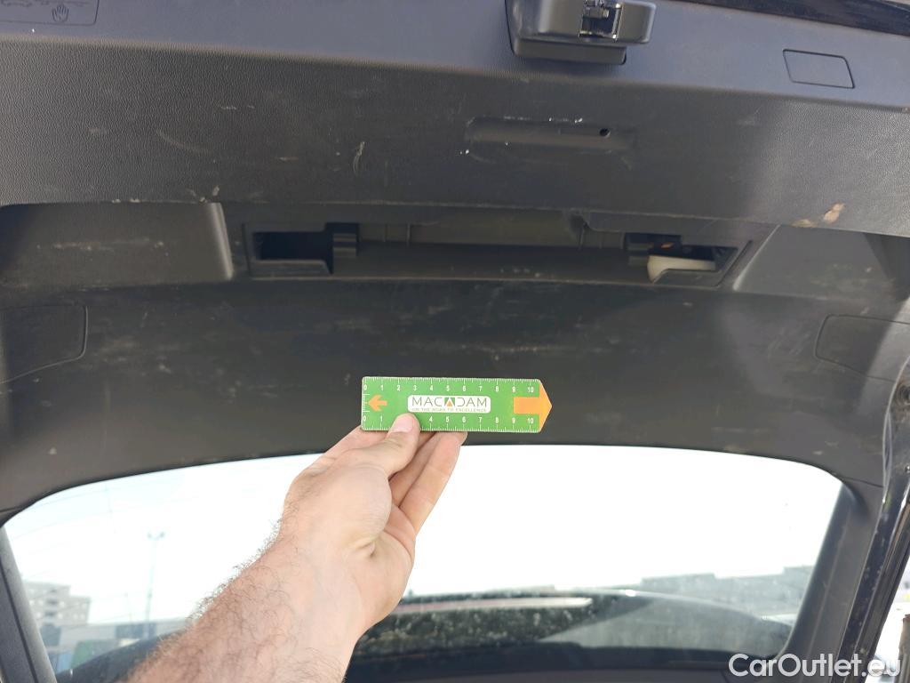  Volkswagen  Golf  VOLKSWAGEN / 2020 / 5P / familiar Life 2.0 TDI 85kW (115CV) DSG Variant #36