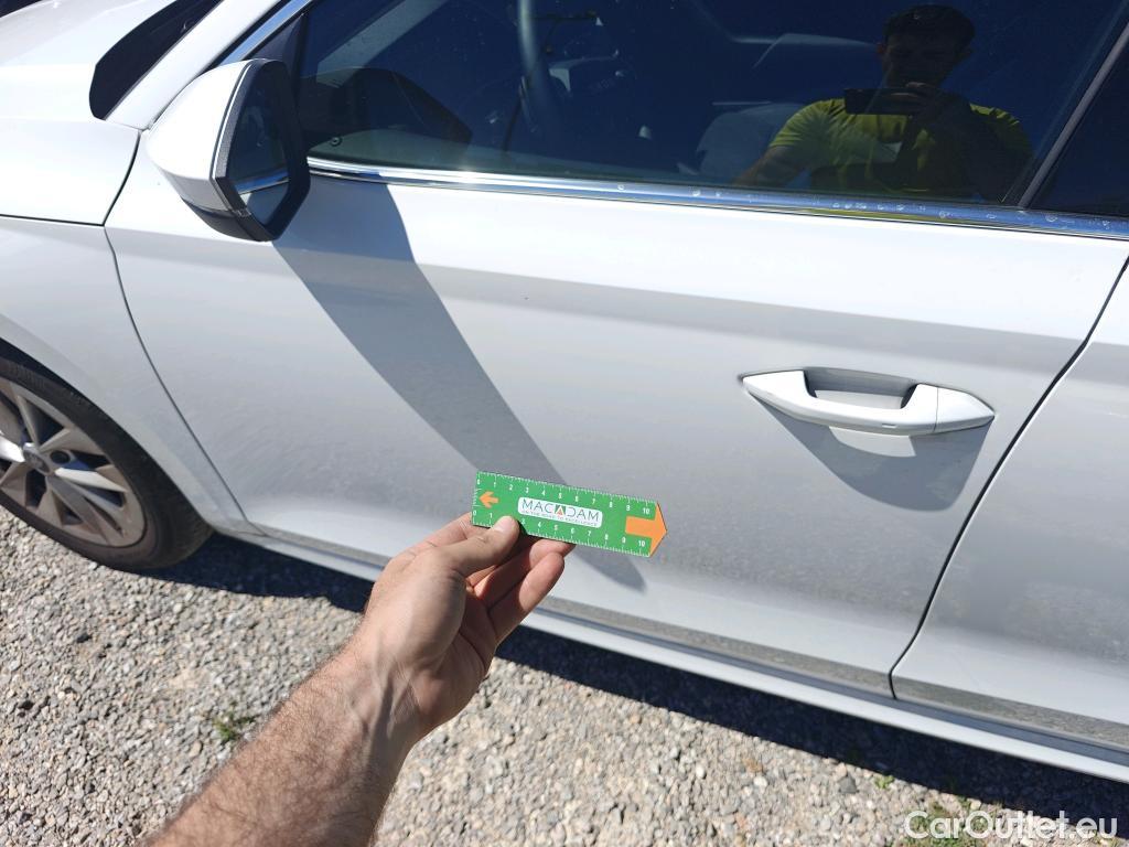  Skoda  Octavia SKODA  / 2024 / 5P / berlina con portón 2.0 TDI 110kW (150 CV) DSG Plus(SP) #3