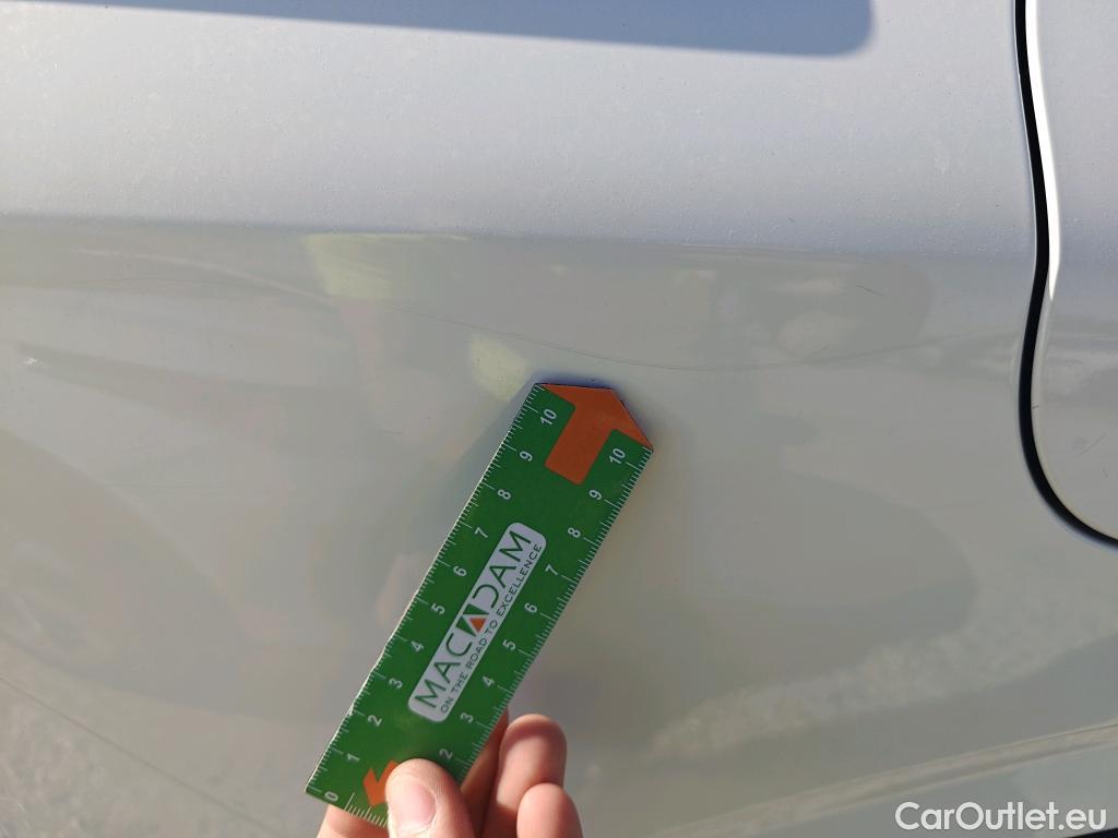  Nissan  Qashqai NISSAN  / 2021 / 5P / todoterreno DIG-T 103kW (140CV) mHEV 4x2 Acenta (AC5) #24