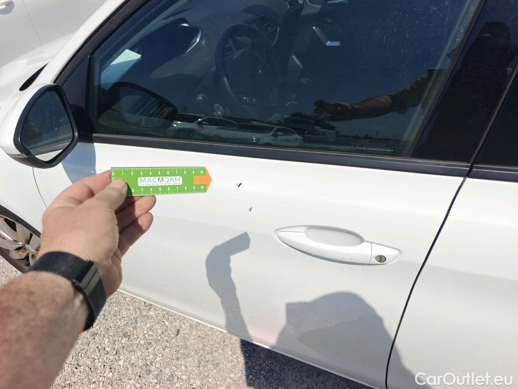  Peugeot  308 PEUGEOT  / 2017 / 5P / familiar SW Active Pack BlueHDi 130 S&S #13