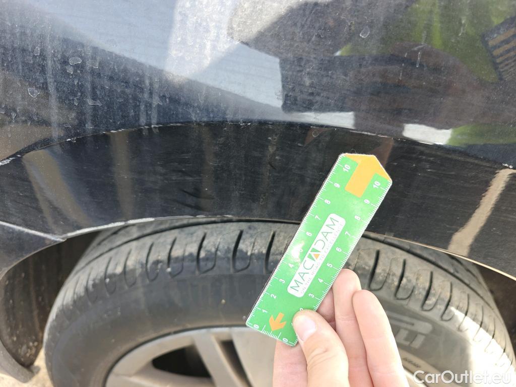  Volkswagen  Golf  VOLKSWAGEN / 2020 / 5P / familiar Life 2.0 TDI 85kW (115CV) DSG Variant #8