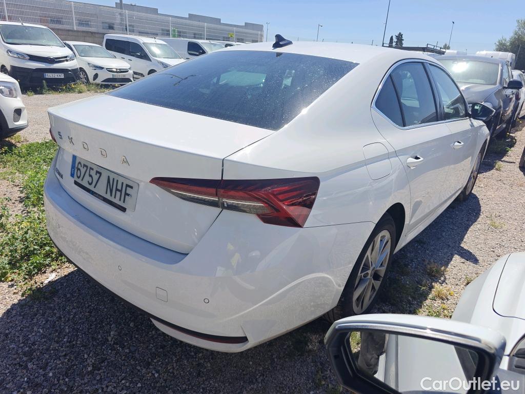  Skoda  Octavia SKODA  / 2024 / 5P / berlina con portón 2.0 TDI 110kW (150 CV) DSG Plus(SP) #5