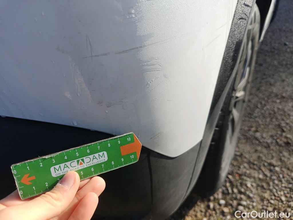  Peugeot  2008 PEUGEOT  / 2019 / 5P / todoterreno Active Pack BlueHDI 81kW (110CV) #42