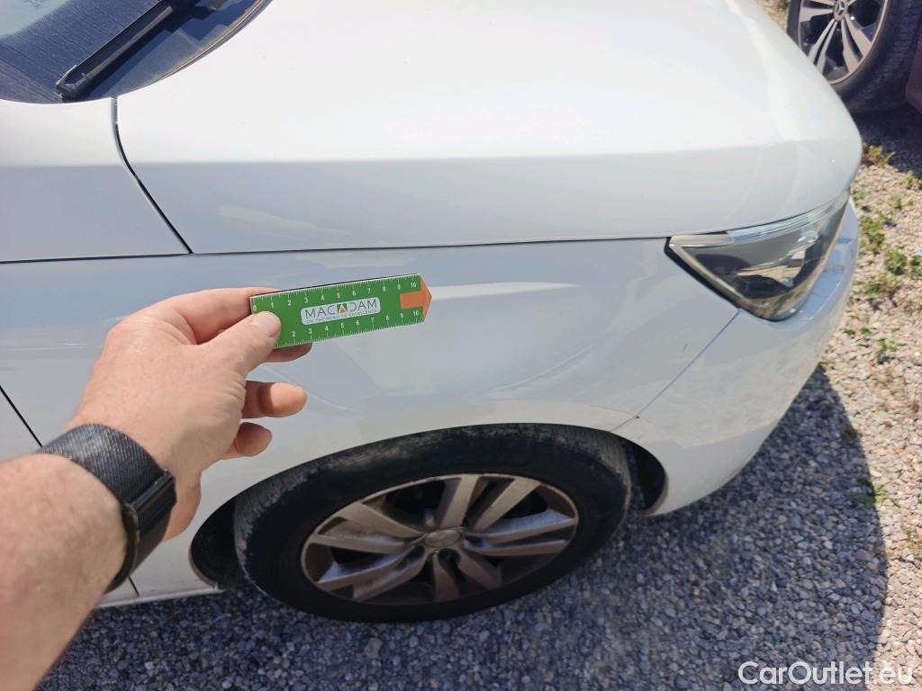  Peugeot  308 PEUGEOT  / 2017 / 5P / familiar SW Active Pack BlueHDi 130 S&S #21