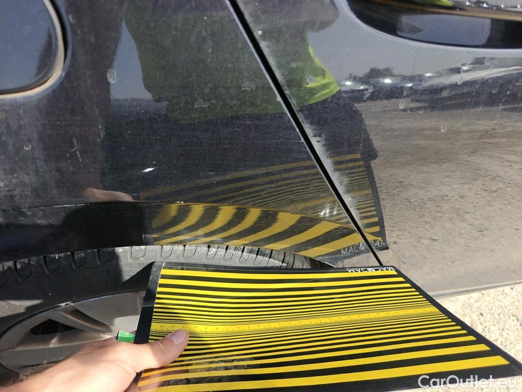  Volkswagen  Golf  VOLKSWAGEN / 2020 / 5P / familiar Life 2.0 TDI 85kW (115CV) DSG Variant #6