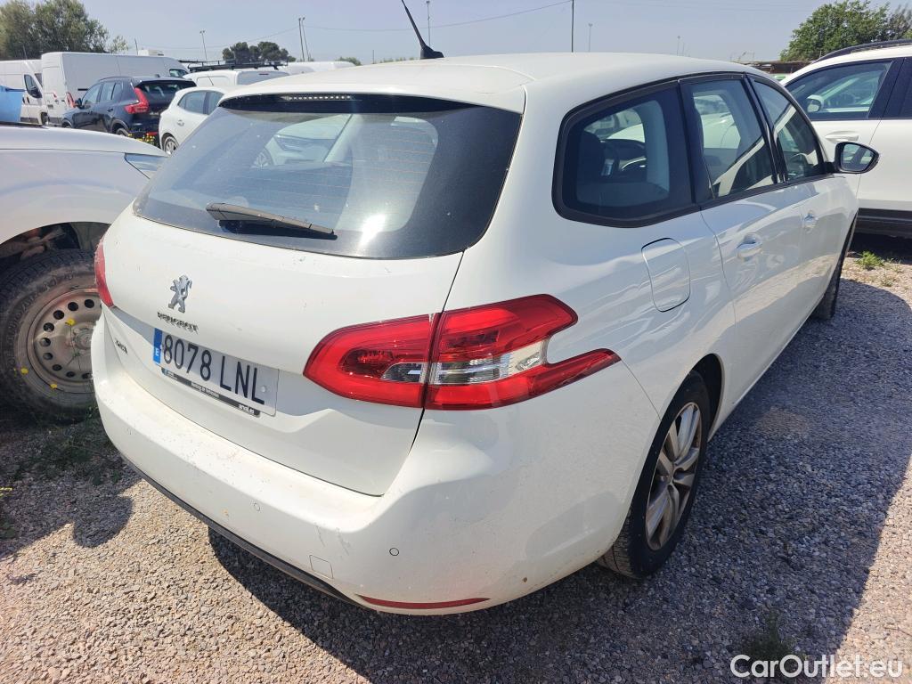  Peugeot  308 PEUGEOT  / 2017 / 5P / familiar SW Active Pack BlueHDi 130 S&S #23