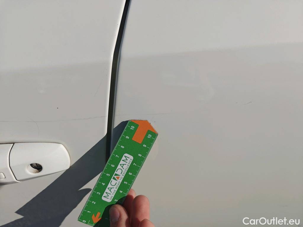  Nissan  Qashqai NISSAN  / 2021 / 5P / todoterreno DIG-T 103kW (140CV) mHEV 4x2 Acenta (AC5) #19