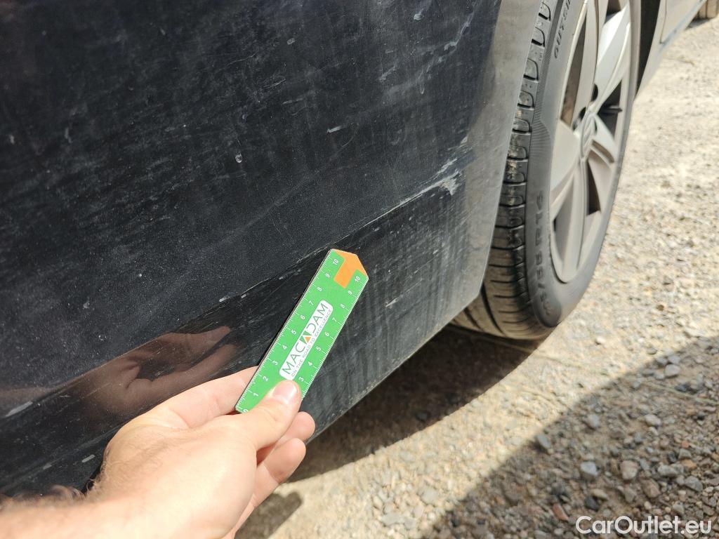  Volkswagen  Golf  VOLKSWAGEN / 2020 / 5P / familiar Life 2.0 TDI 85kW (115CV) DSG Variant #39