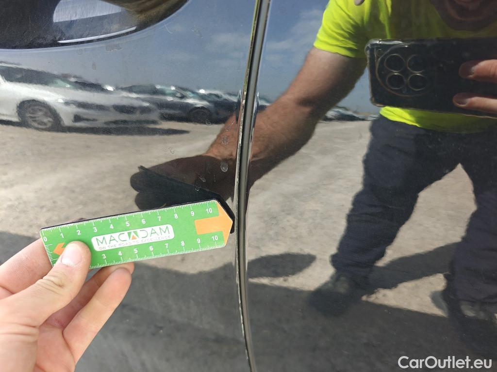  Volkswagen  Golf  VOLKSWAGEN / 2020 / 5P / familiar Life 2.0 TDI 85kW (115CV) DSG Variant #15