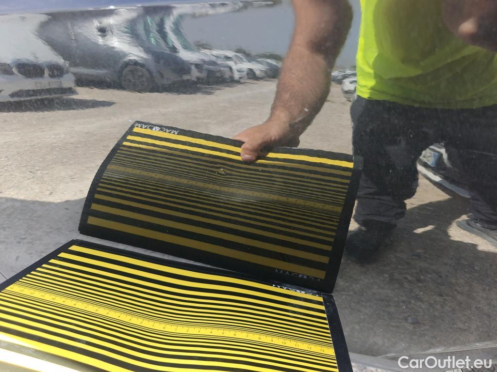  Volkswagen  Golf  VOLKSWAGEN / 2020 / 5P / familiar Life 2.0 TDI 85kW (115CV) DSG Variant #56