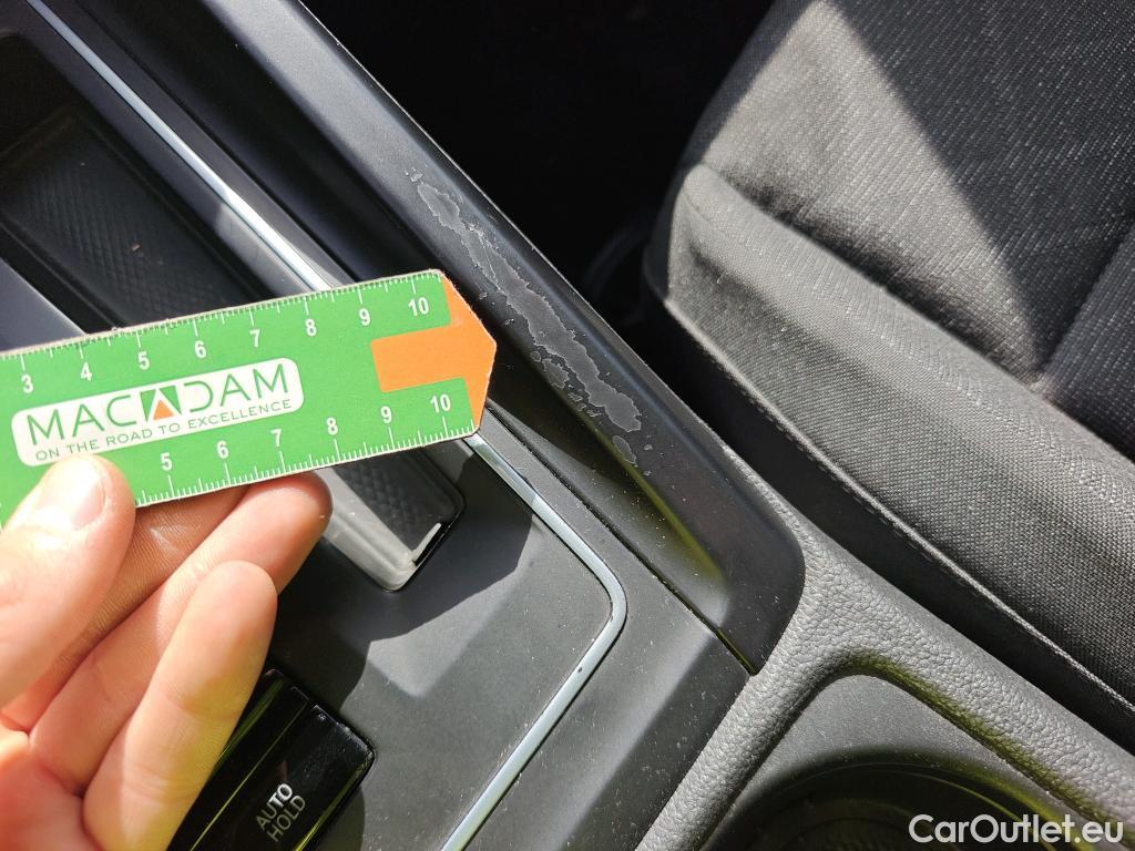  Volkswagen  Golf  VOLKSWAGEN / 2020 / 5P / familiar Life 2.0 TDI 85kW (115CV) DSG Variant #20