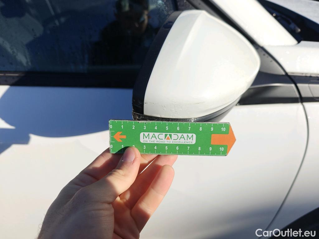  Peugeot  2008 PEUGEOT  / 2019 / 5P / todoterreno Active Pack BlueHDI 81kW (110CV) #38