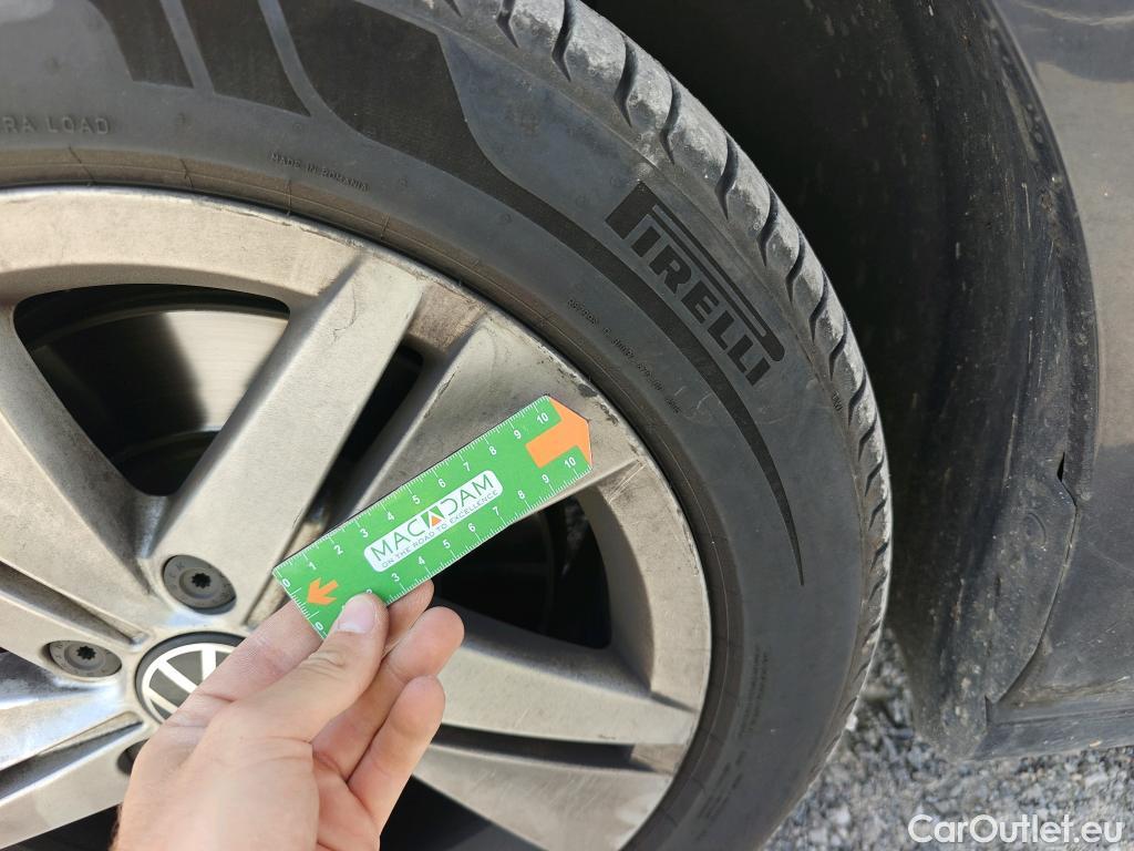  Volkswagen  Golf  VOLKSWAGEN / 2020 / 5P / familiar Life 2.0 TDI 85kW (115CV) DSG Variant #33