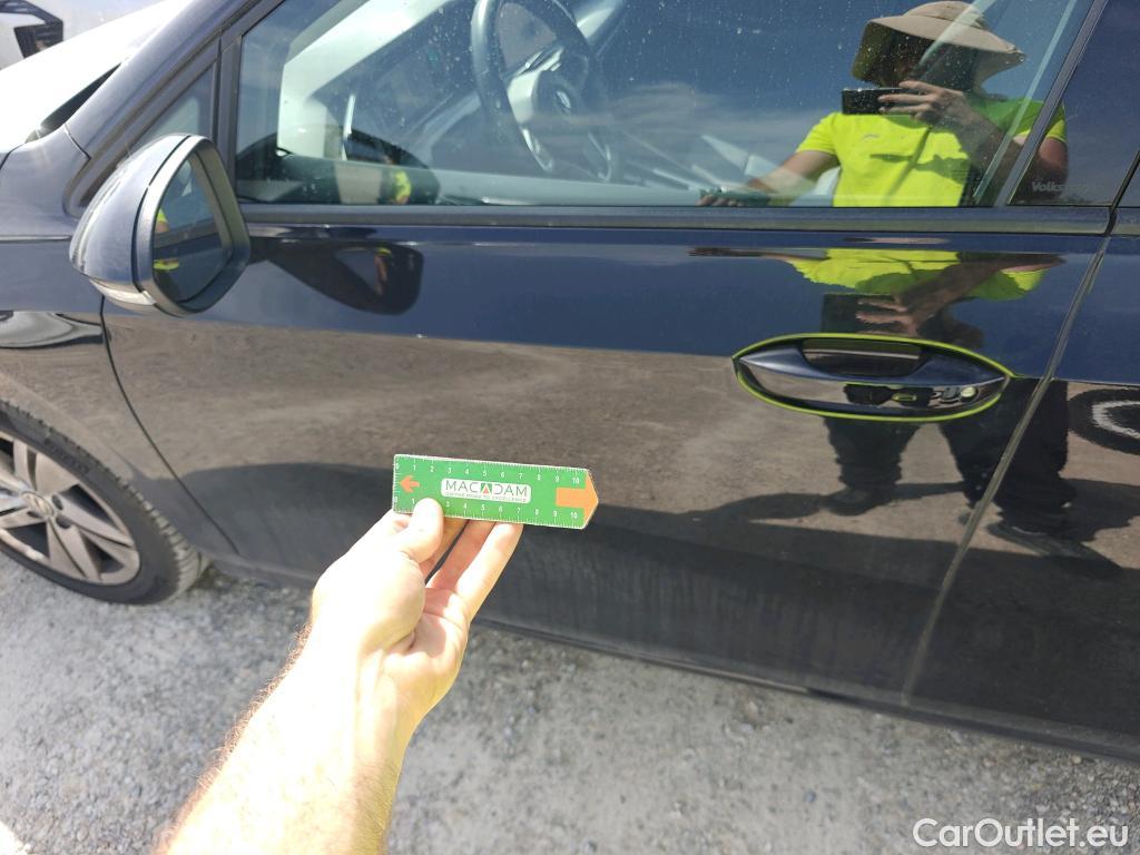  Volkswagen  Golf  VOLKSWAGEN / 2020 / 5P / familiar Life 2.0 TDI 85kW (115CV) DSG Variant #13