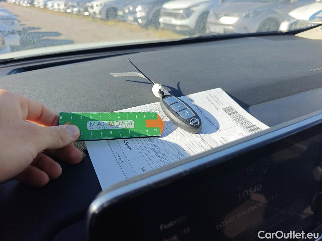  Nissan  Qashqai NISSAN  / 2021 / 5P / todoterreno DIG-T 103kW (140CV) mHEV 4x2 Acenta #2