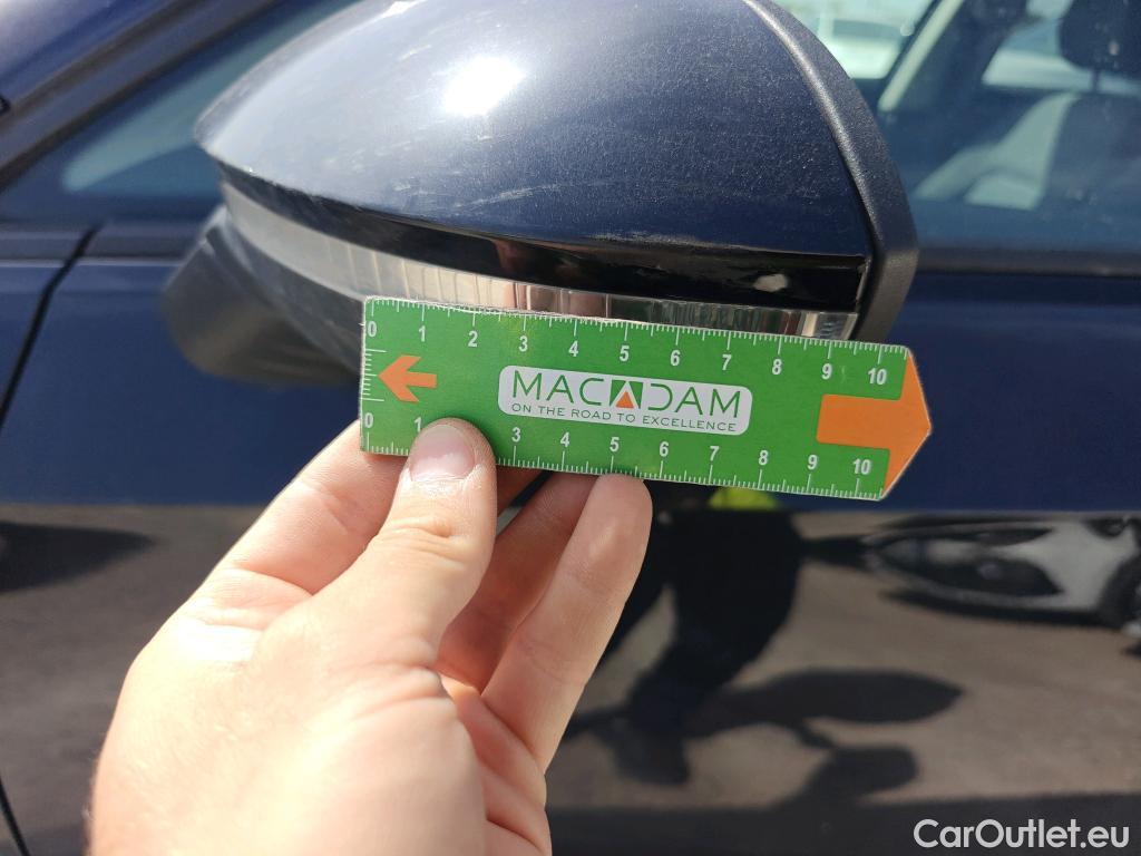  Volkswagen  Golf  VOLKSWAGEN / 2020 / 5P / familiar Life 2.0 TDI 85kW (115CV) DSG Variant #51