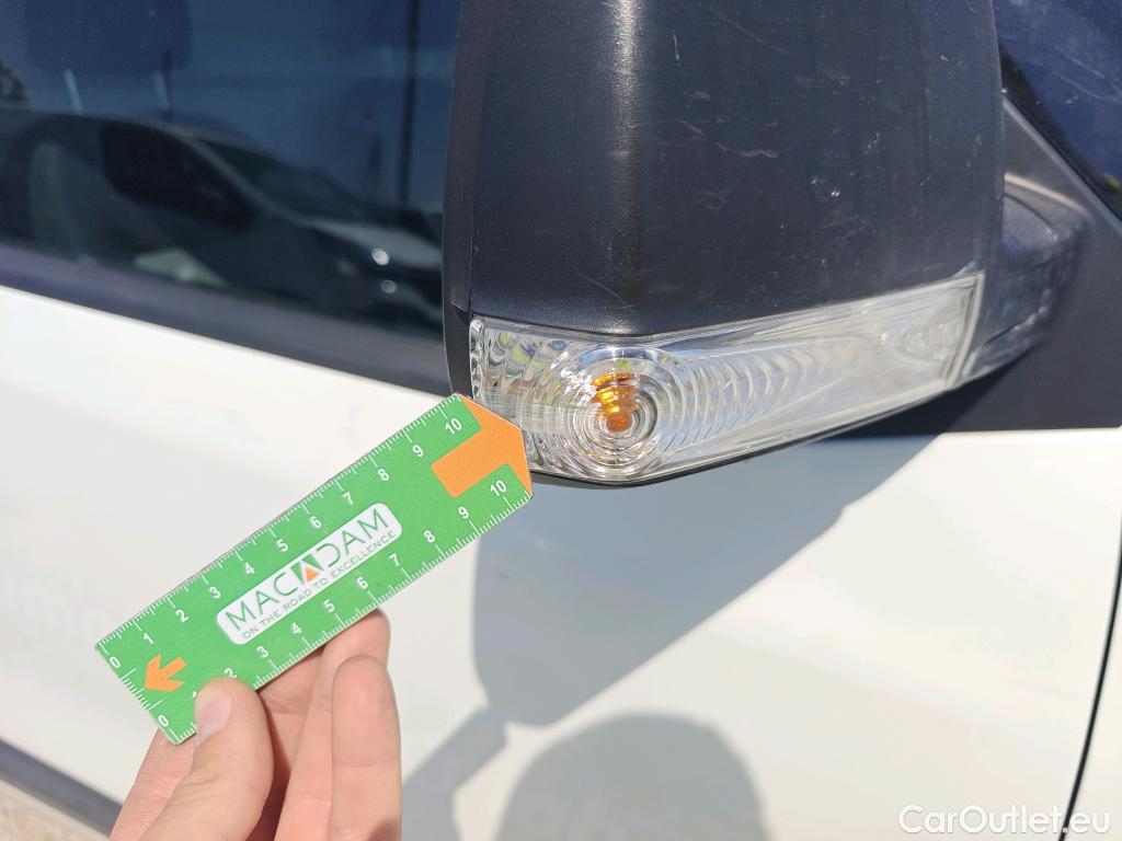  Fiat  Doblo FIAT Doblò Cargo/2015/4P/furgón derivado de turismo Cargo Maxi SX 1.6 Mjet 78kW (105CV)  Isotermo + Equipo de frio #59