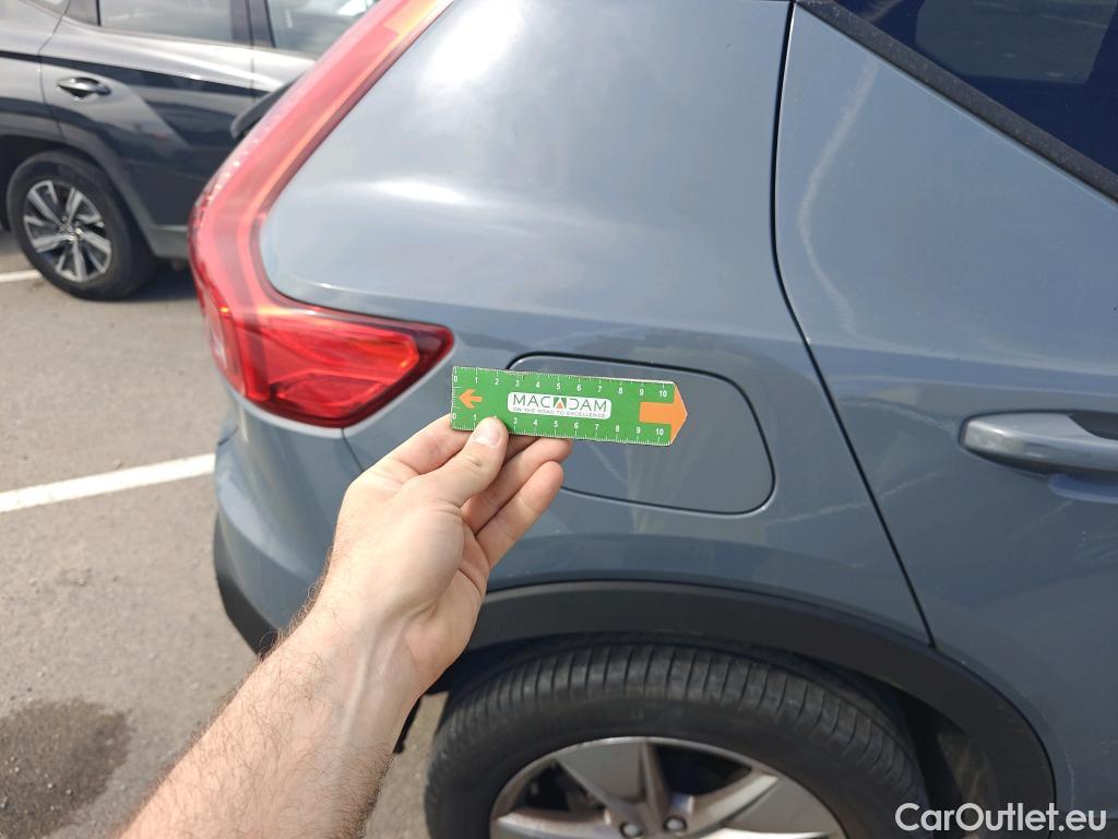  Volvo  XC 40 VOLVO XC40 todoterreno 2.0 B4 G AWD Core Auto 200 CV  #41