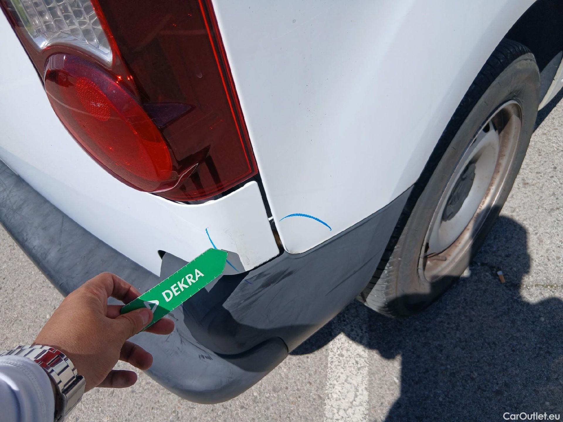  Citroen  Berlingo CITROEN  / 2015 / 3P / furgón derivado de turismo BlueHDi 74KW (100CV) #21