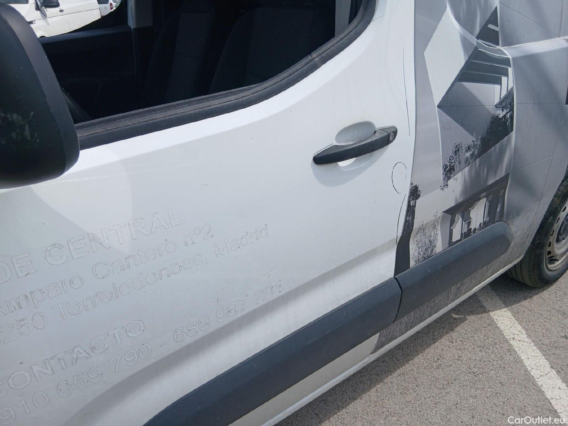  Citroen  Berlingo CITROEN  / 2018 / 3P / furgón derivado de turismo Talla M BlueHDi 100 CONTROL (AC2) #11