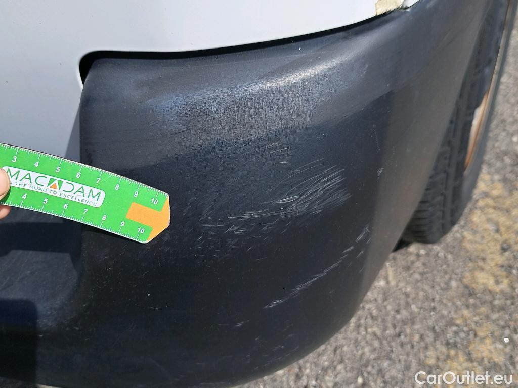  Citroen  Jumpy CITROEN  / 2016 / 4P / combi Combi Talla M BlueHDi 120 S&S Confort #24