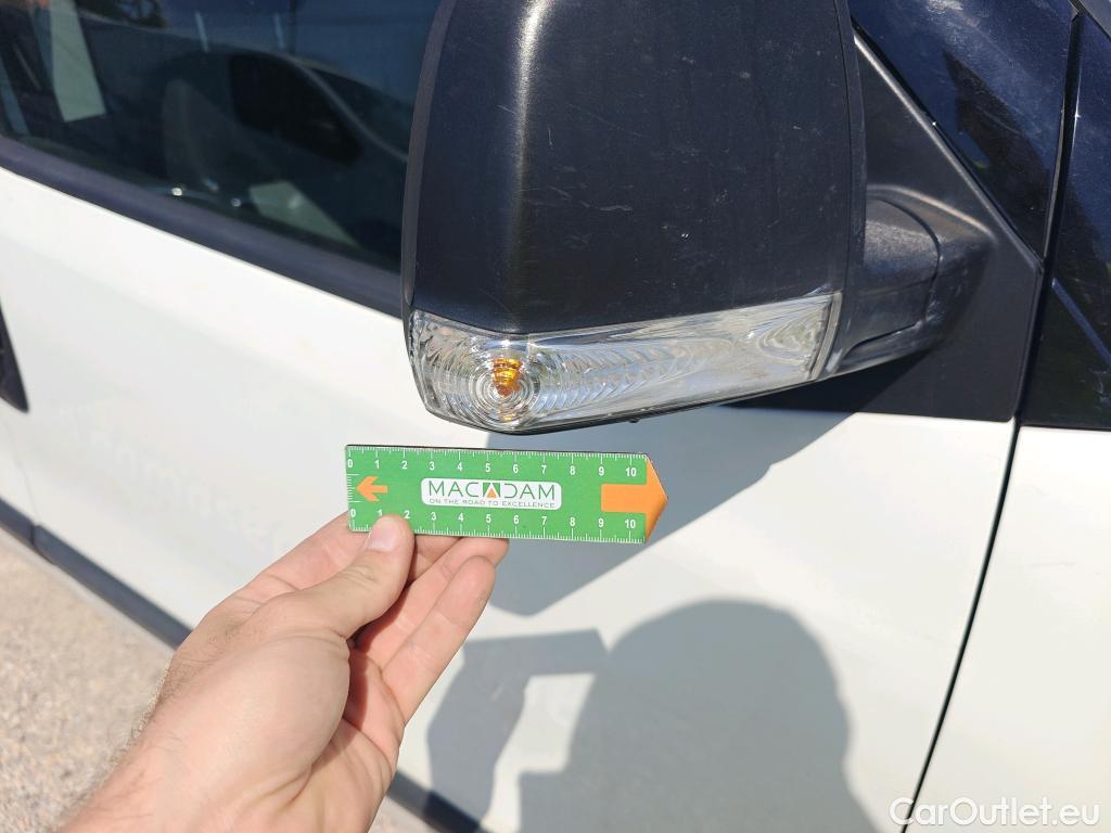  Fiat  Doblo FIAT Doblò Cargo/2015/4P/furgón derivado de turismo Cargo Maxi SX 1.6 Mjet 78kW (105CV)  Isotermo + Equipo de frio #58