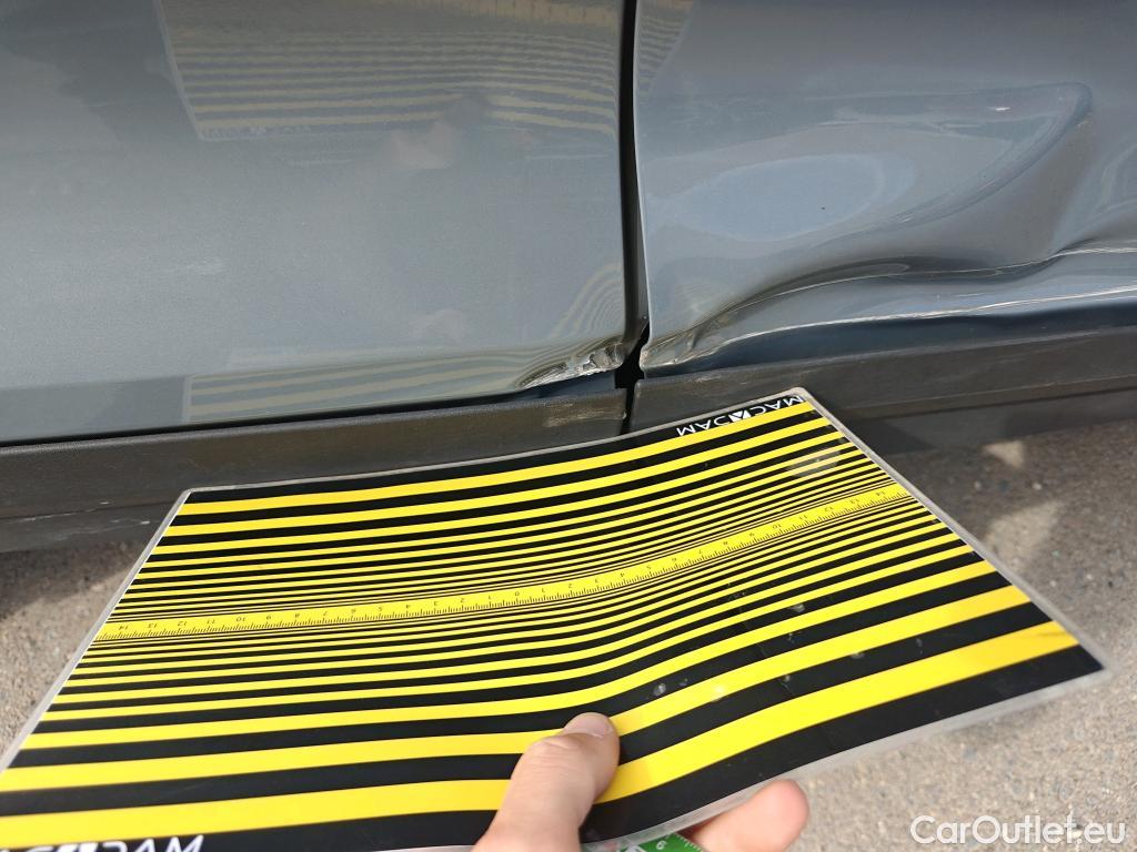  Volvo  XC 40 VOLVO XC40 todoterreno 2.0 B4 G AWD Core Auto 200 CV  #7