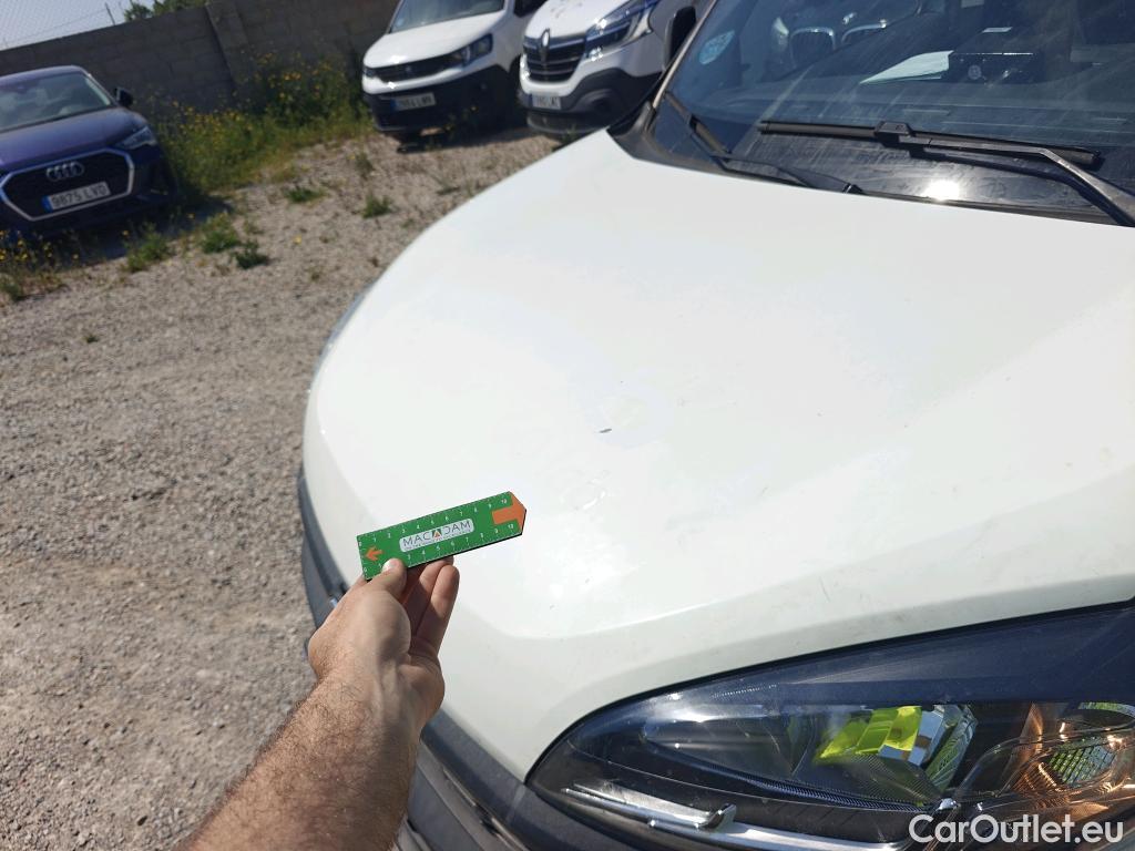  Fiat  Doblo FIAT Doblò Cargo/2015/4P/furgón derivado de turismo Cargo Maxi SX 1.6 Mjet 78kW (105CV)  Isotermo + Equipo de frio #23