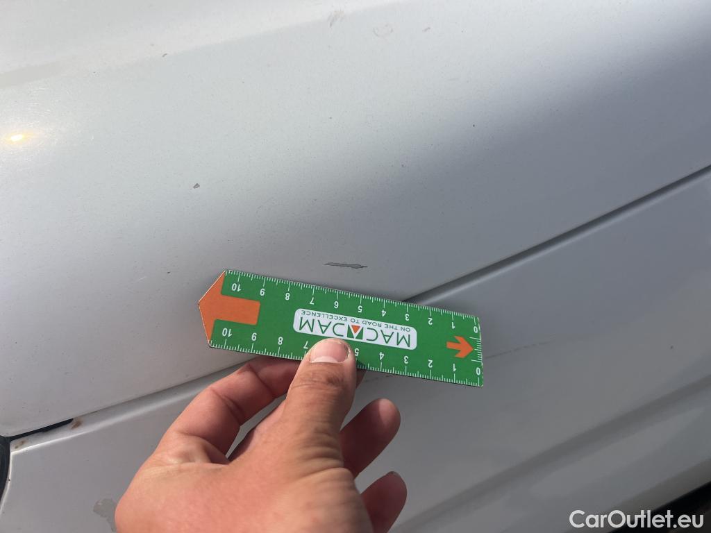  Citroen  Berlingo CITROEN  / 2018 / 4P / combi Talla M BlueHDi 100 S&S LIVE (AC) #11