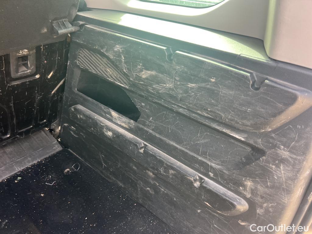  Citroen  Berlingo CITROEN  / 2018 / 4P / combi Talla M BlueHDi 100 S&S LIVE (AC) #35