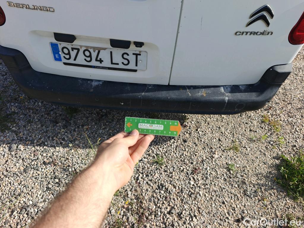  Citroen  Berlingo CITROEN  / 2018 / 4P / furgón derivado de turismo Talla M BlueHDi 100 CLUB #35