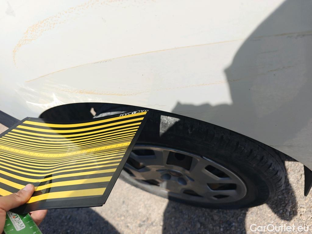  Fiat  Doblo FIAT Doblò Cargo/2015/4P/furgón derivado de turismo Cargo Maxi SX 1.6 Mjet 78kW (105CV)  Isotermo + Equipo de frio #11