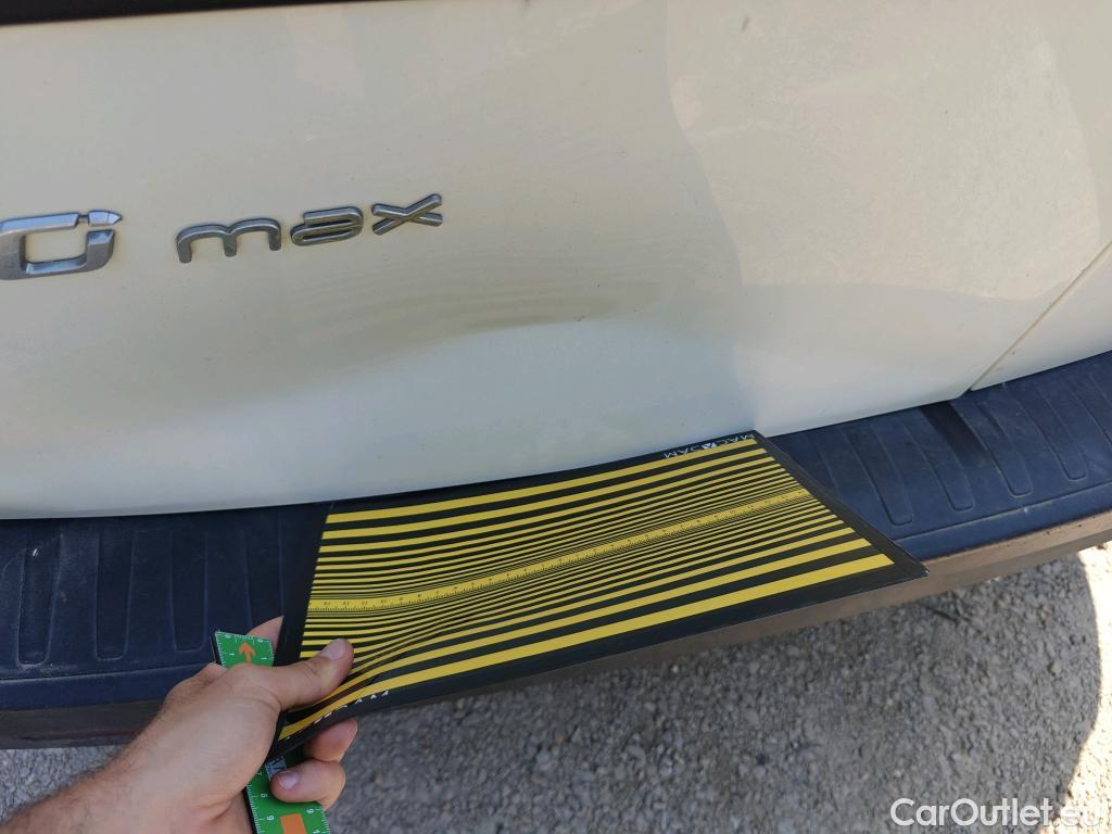  Fiat  Doblo FIAT Doblò Cargo/2015/4P/furgón derivado de turismo Cargo Maxi SX 1.6 Mjet 78kW (105CV)  Isotermo + Equipo de frio #5