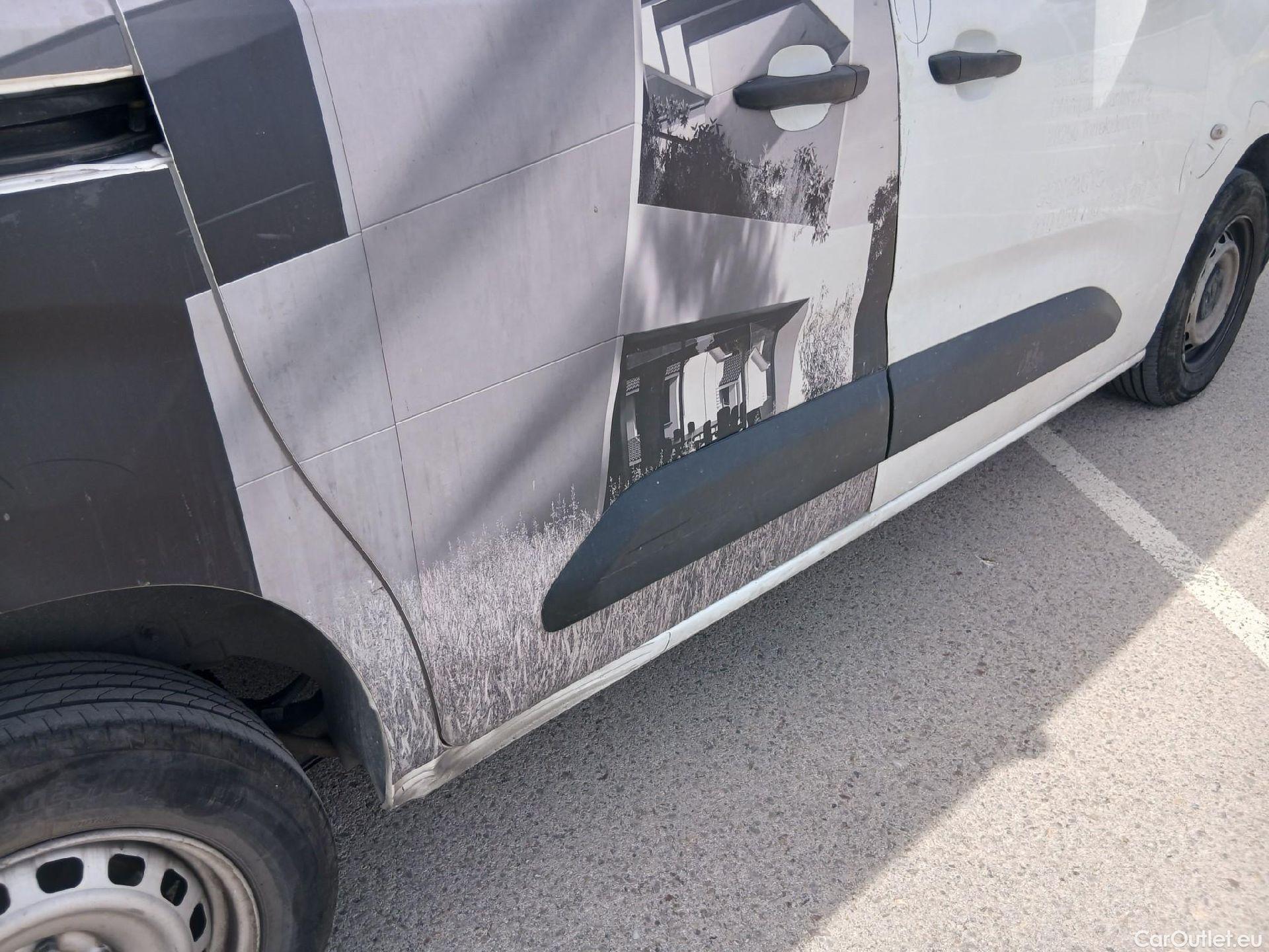  Citroen  Berlingo CITROEN  / 2018 / 3P / furgón derivado de turismo Talla M BlueHDi 100 CONTROL (AC2) #27